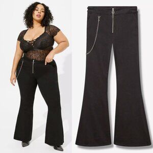 NWT Torrid Black Perfect Super Flare Super Soft Denim Mid-Rise Jean 20
